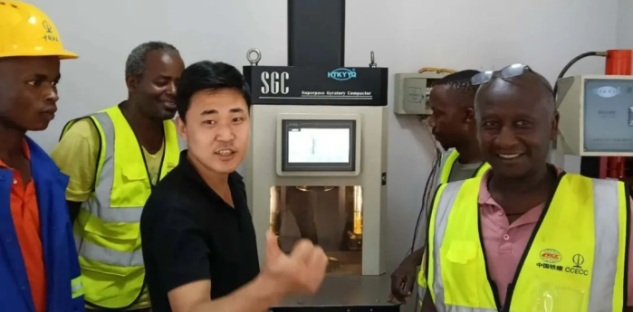 航天科宇受邀参加乌鲁木齐极端环境交通基建建养技术论坛